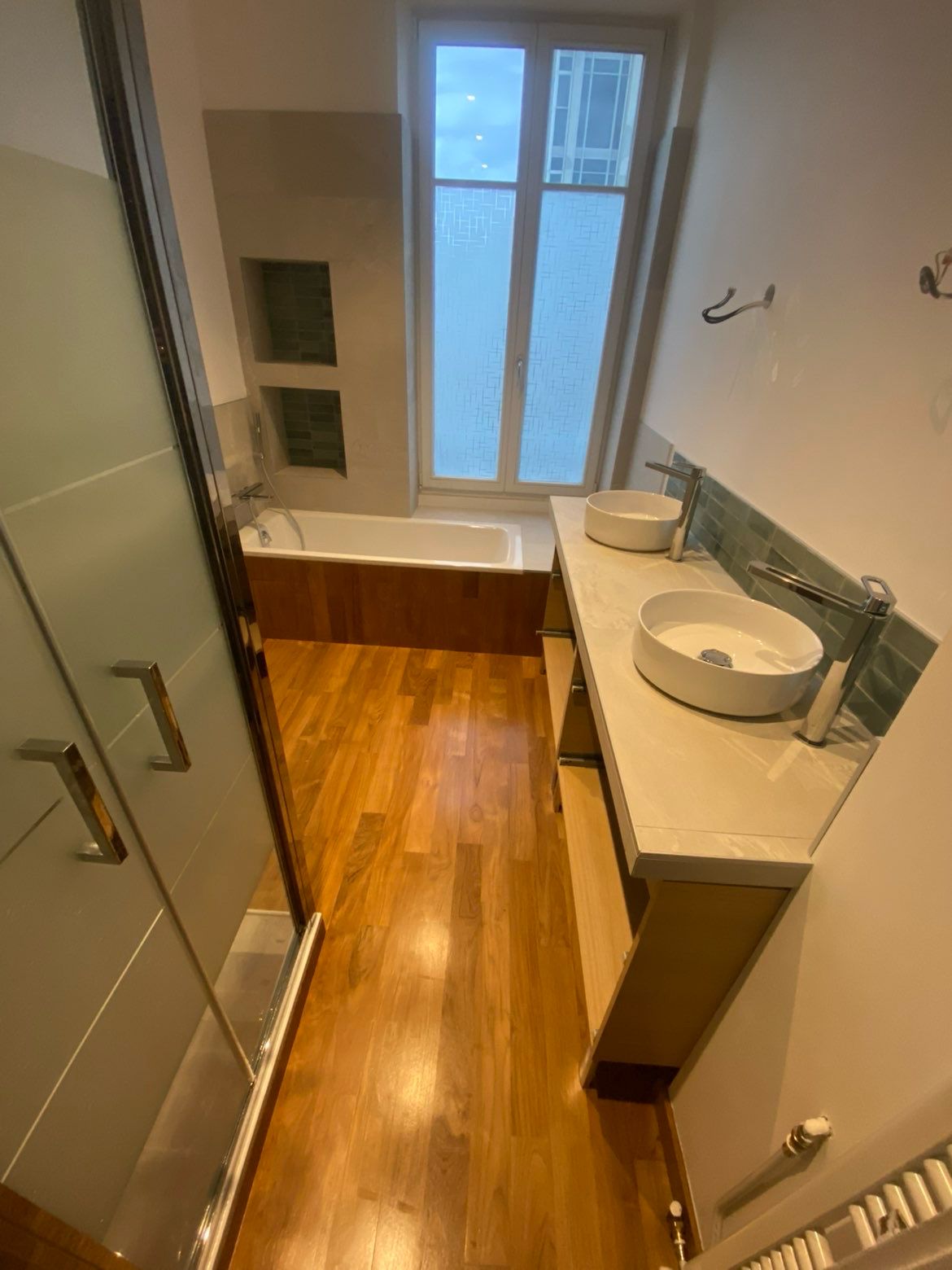 salle de bain parquet et baignoire 69 Rhône